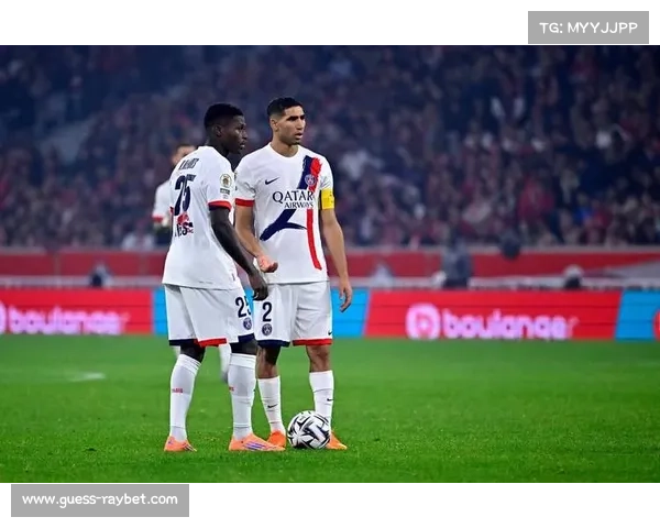 巴黎圣日耳曼前锋伤愈复出，为欧冠附加赛对阵摩纳哥增添进攻选择